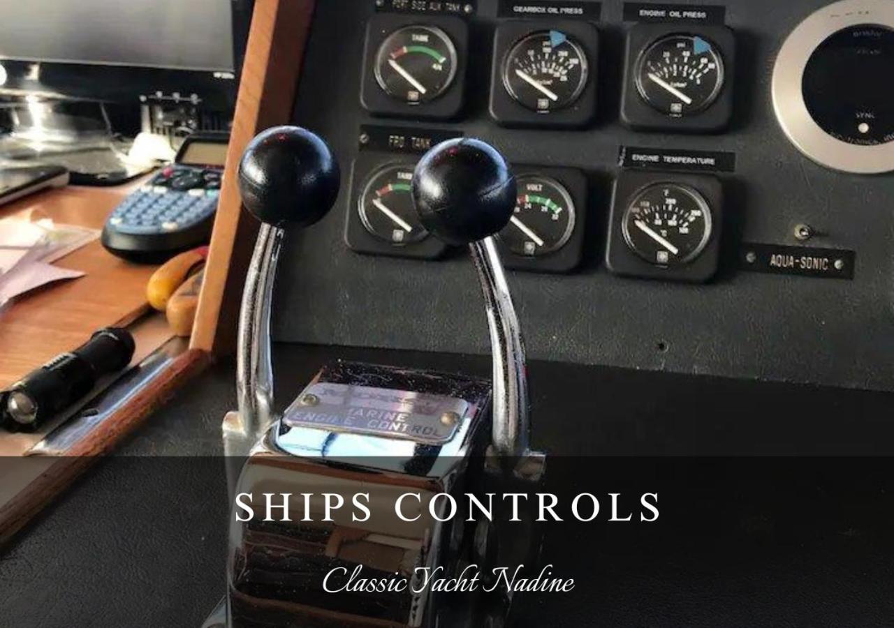Classic Yacht Nadine In Poole Harbour, Dorset, With A Hot Tub Jacuzzi Exterior photo