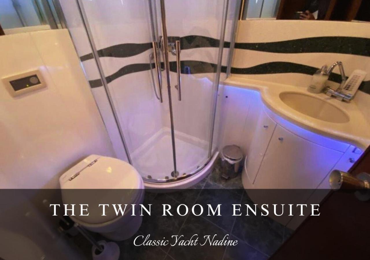 Classic Yacht Nadine In Poole Harbour, Dorset, With A Hot Tub Jacuzzi Exterior photo